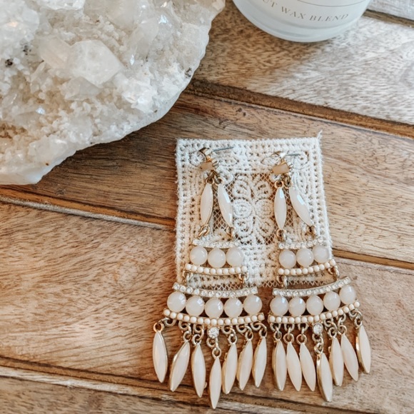 Francesca's Collections Jewelry - Champagne earrings